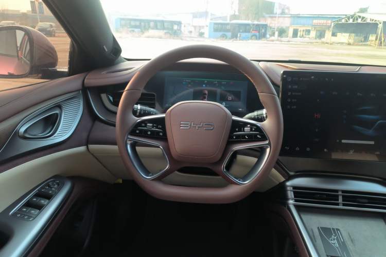 Used BYD Seal 2023 DM-i 1.5T 121km Prestige Model