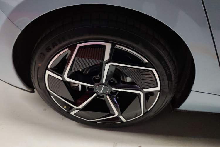 Used BYD Seal 2022 700 km Long-Range Rear-Wheel-Drive Version
