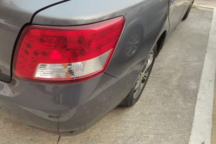 Used Zotye Z300 2014 1.5L Urban Edition Manual Luxury Model
