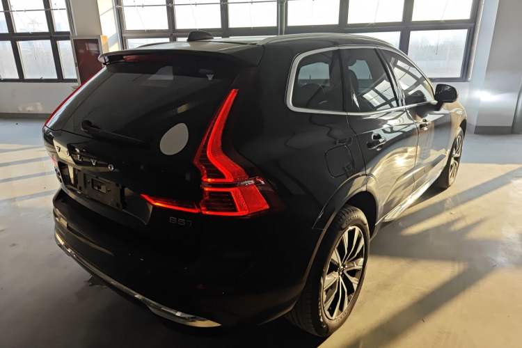 Used Volvo XC60 2024 B5 4x4 Smart Luxury Edition