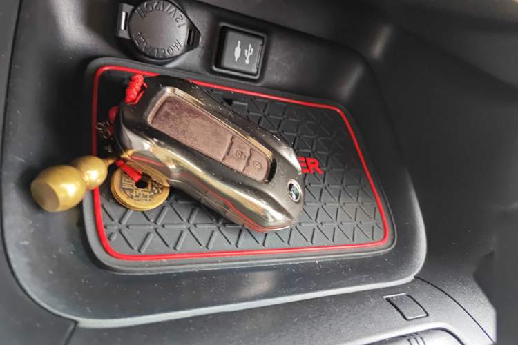 Used Toyota Wildlander 2020 2.0L CVT 4x4 Luxury Edition
