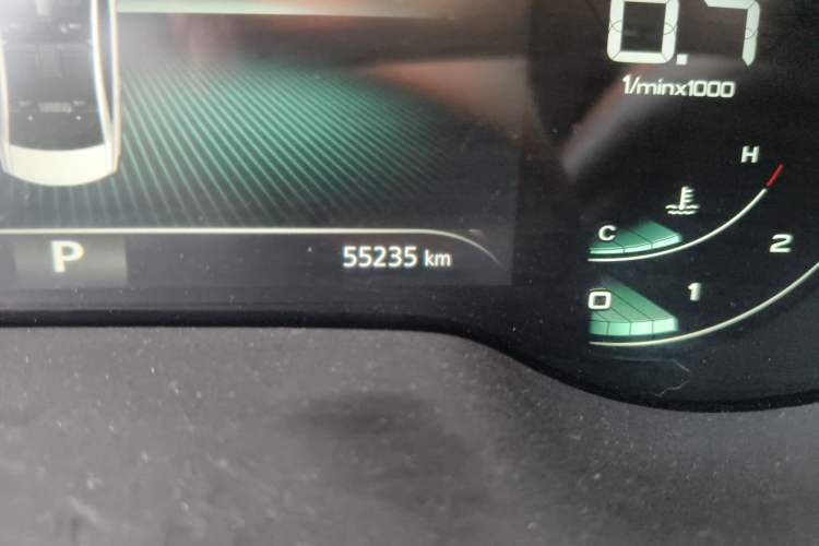 Used Roewe i6 MAX 2020 300TGI Automatic "Swell Cool Smart Drive" Edition