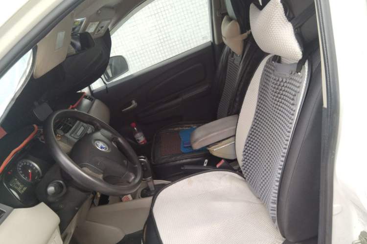 Used Venucia R50 2016 1.6L Automatic Elite Edition