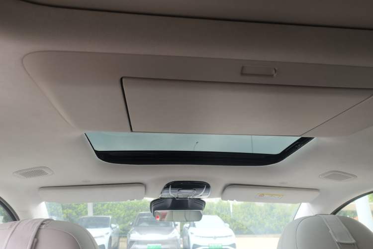 Used VOYAH Dream 2025 PHEV Four-Wheel-Drive Flagship Version – Qiankun Edition
