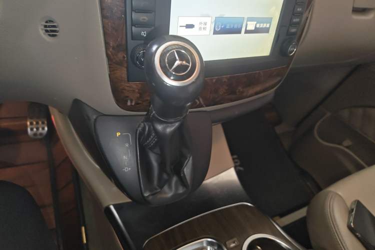 Used Mercedes-Benz Viano 2015 3.0L Partner Edition