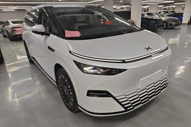 Used XPeng X9 2025 650 Long-Range Max
