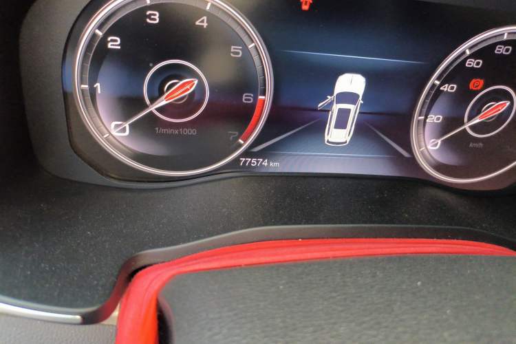 Used Hongqi HS7 2022 2.0T DCT Two-Wheel Drive Smart Connect Flagship Edition Seven Seats Odometer Close Up