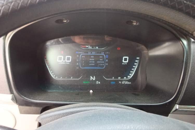 Used Sunlong DST 5 2021 All-Electric Van with 41.86 kWh Instrument Cluster