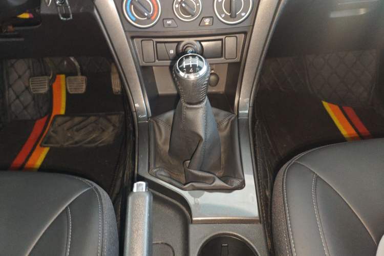 Used Great Wall Wingle 5 2023 "Ganfan" Version 1.5T Gasoline Two-Wheel-Drive Advanced Trim with Long Cargo Bed