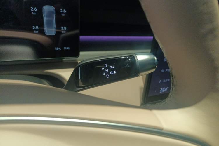 Used XPeng X9 2024 640 All-Wheel Drive High-Performance Max
