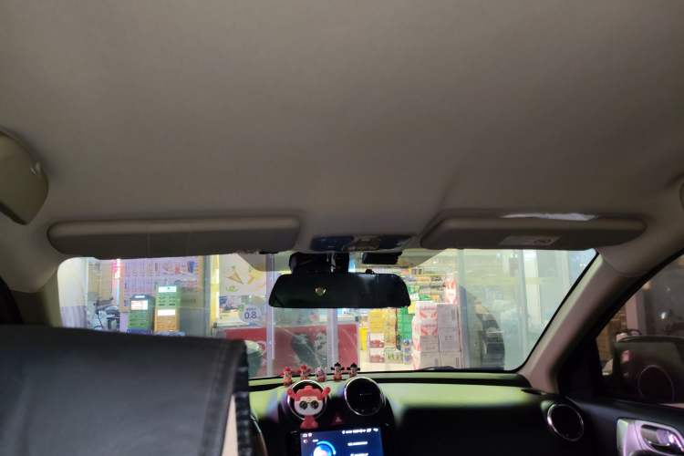 Used Haval H6 2014 Upgraded Model 2.0T Diesel Manual Two-Wheel Drive Elite Version