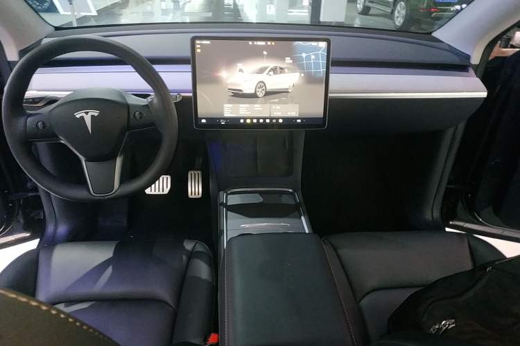 Used Tesla Model Y 2024 Rear-Wheel-Drive Version
