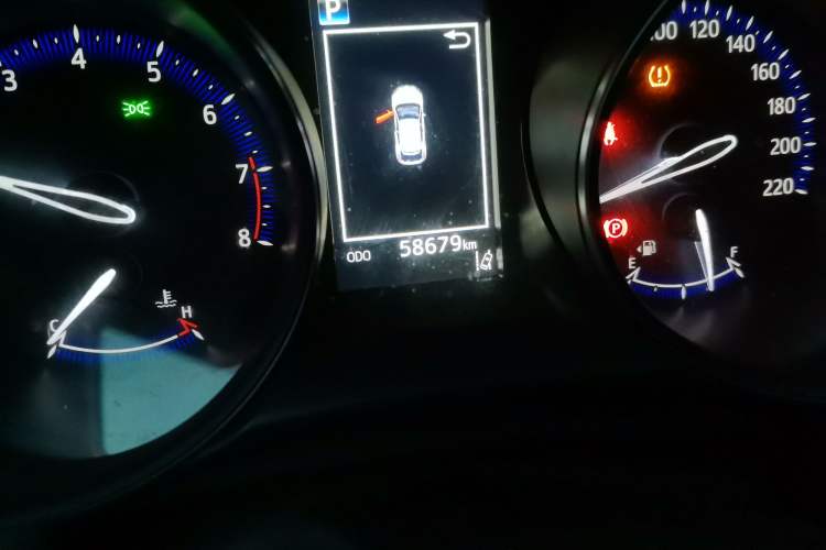 Used Toyota C-HR 2018 2.0L Leading with Sunroof China V Standard