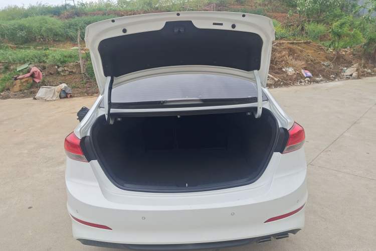 Used Hyundai Elantra (6th Generation / Lingdong) 2019 1.4T Dual-Clutch Xuan Dong · Dynamic Model