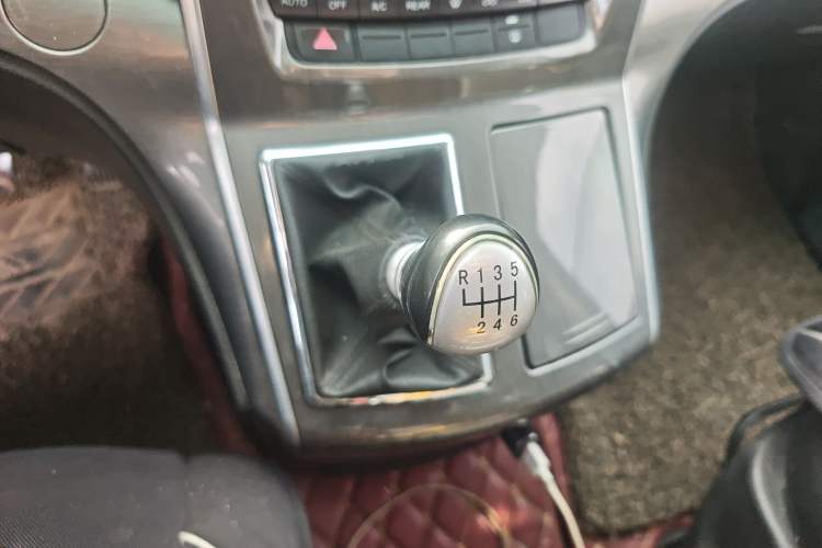 Used FORTHING CM7 2014 2.4L Manual Executive Model