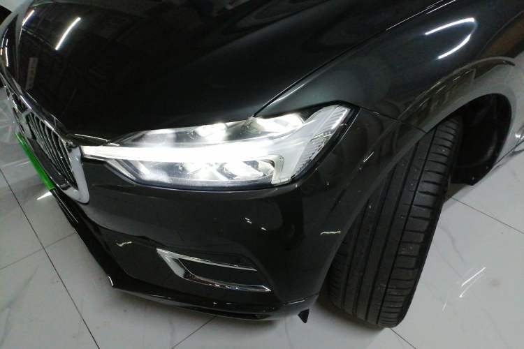 Used Volvo XC60 2021 T5 4x4 Smart Luxury Edition Left Front Headlight