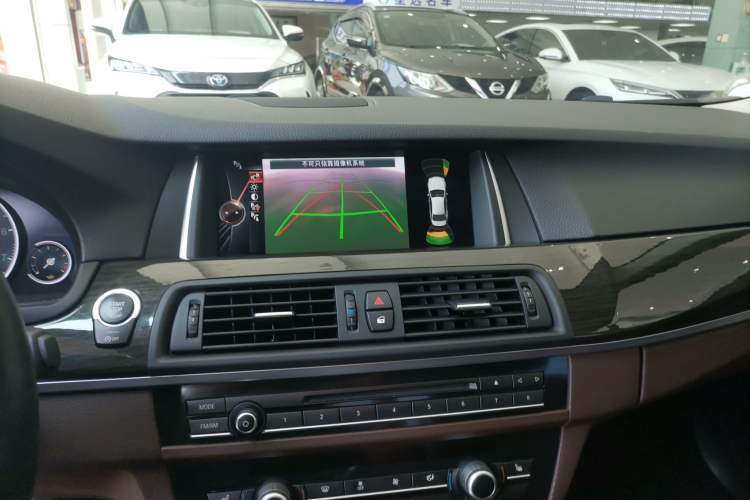 Used BMW 5 Series 2017 525Li Luxury Design Package
