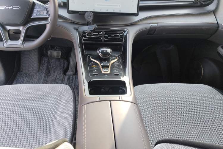 Used BYD Frigate 07 2023 DM-i 100KM Prestige Model