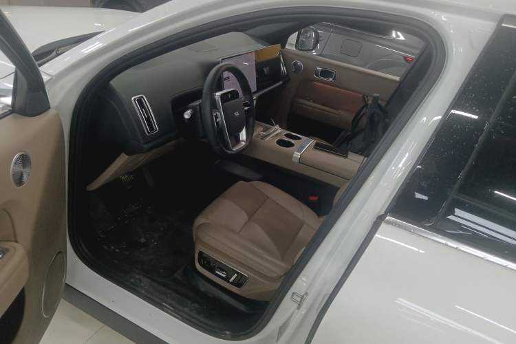 Used Li Auto L7 2025 Ultra Smart Refreshed Edition
