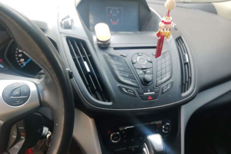 Used Ford Kuga 2013 1.6L GTDi Two-Wheel-Drive Trend Model