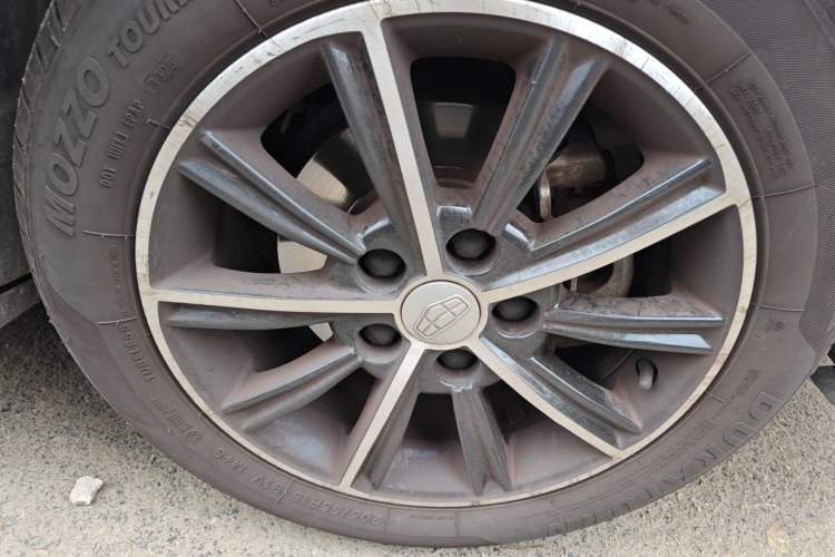 Used Geely Auto Emgrand 2015 Hatchback RS 1.5L CVT Upward Edition
