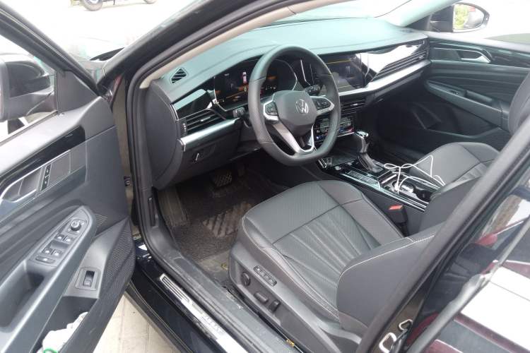 Used Volkswagen Passat 2025 Outstanding Model 330TSI Elite Edition
