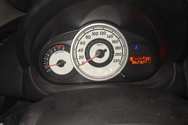 Used Mazda 2 2012 Hatchback Xuan Dong 1.3L Automatic Standard Edition