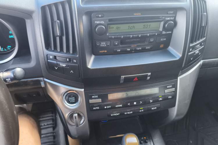 Used Toyota Land Cruiser 2010 4.7L Automatic VX
