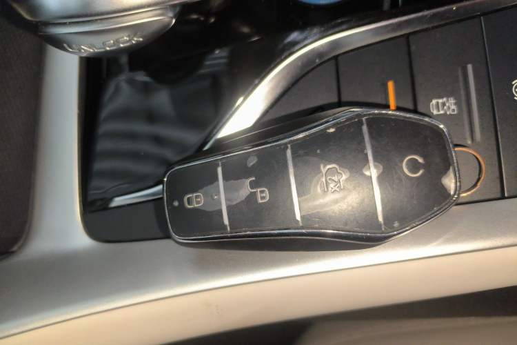 Used BYD Song Pro New Energy 2023 Champion Edition DM-i 71KM Navigation Model Interior 1