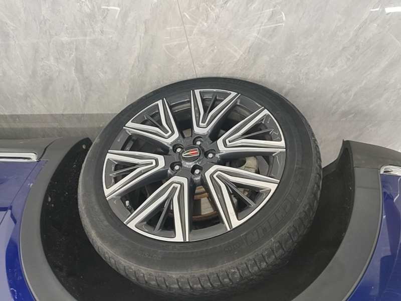 Used Hongqi HS5 2022 Facelifted Version 2.0T Smart Connect Flagship All-Wheel-Drive Edition — 22