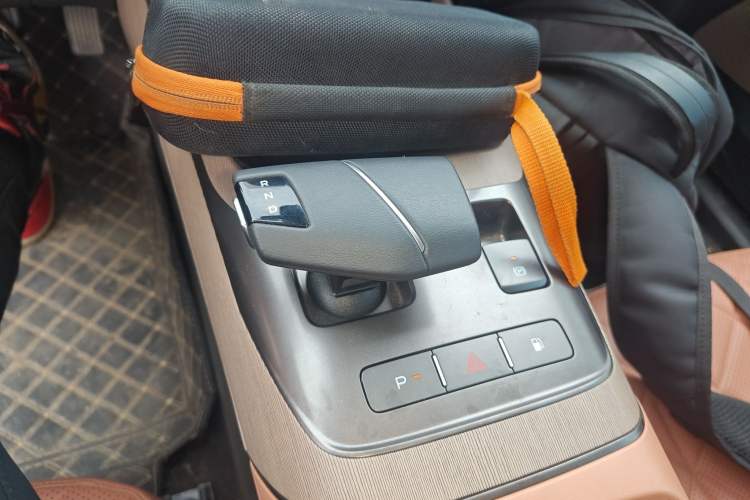 Used CHANGAN NEVO A05 2024 145 Max Gear Lever