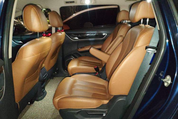 Used BYD Song MAX 2018 1.5T Automatic Smart Connect Luxury 6-Seater
