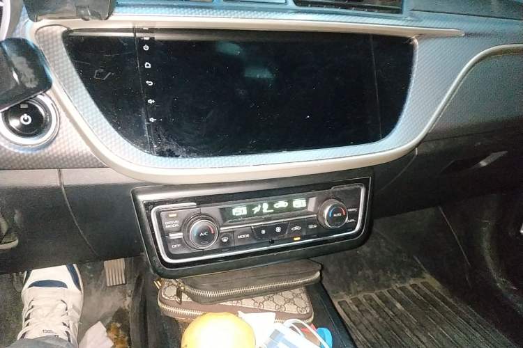 Used Livan Maple 60s 2022 Easy-to-Replace Version Lithium Iron Phosphate
