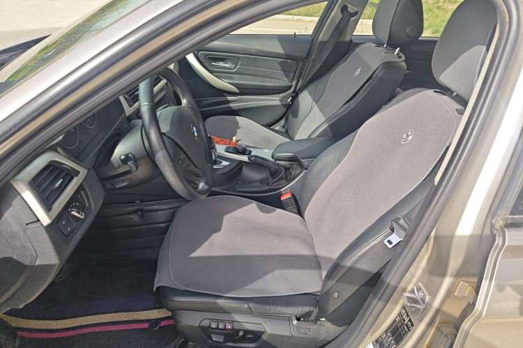 Used BMW 3 Series 2014 320i Sport Edition
