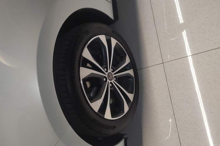 Used Toyota Granvia 2023 2.5L Hybrid Prestige PLUS Edition