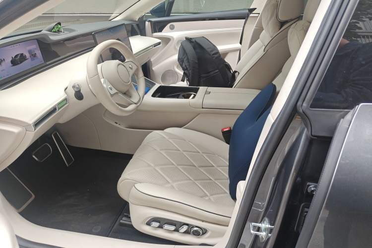 Used Hima Stelato S9 2024 All-Electric Max Rear-Drive Long-Range Version