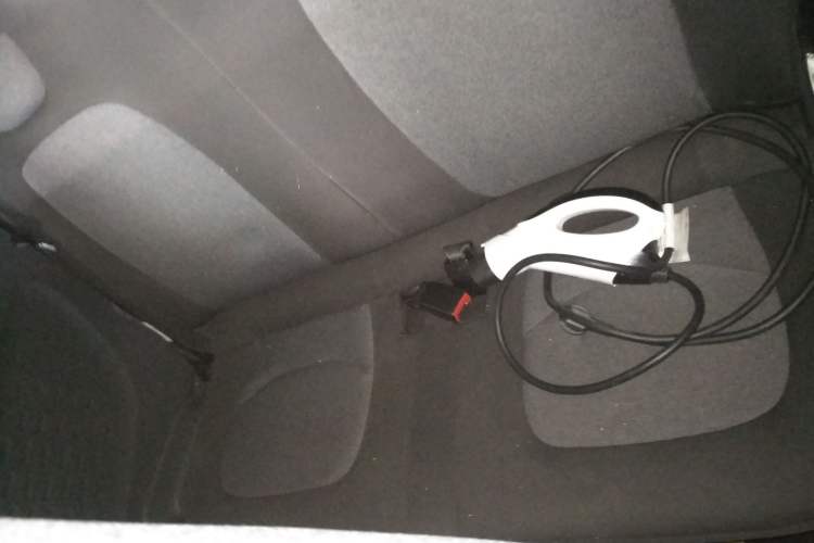 Used Wuling Hongguang MINIEV 2021 Macaron Premium Model – Lithium-NMC Left Rear Seat