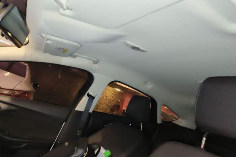 Used Ford Focus 2015 Hatchback 1.6L Automatic Comfort Model Headliner