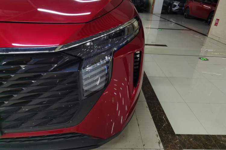 Used Venucia V 2023 260T Idol Edition Pro