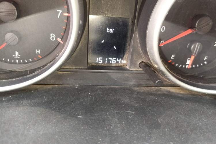 Used Haval H6 2011 2.0L Manual Two-Wheel Drive Urban Version Odometer Close Up