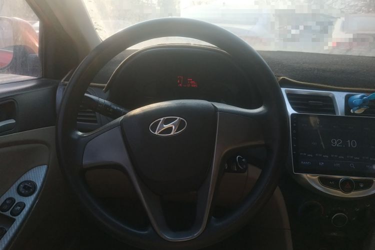 Used Hyundai Verna (older generation) 2014 1.4L Manual Smart GLS Trim