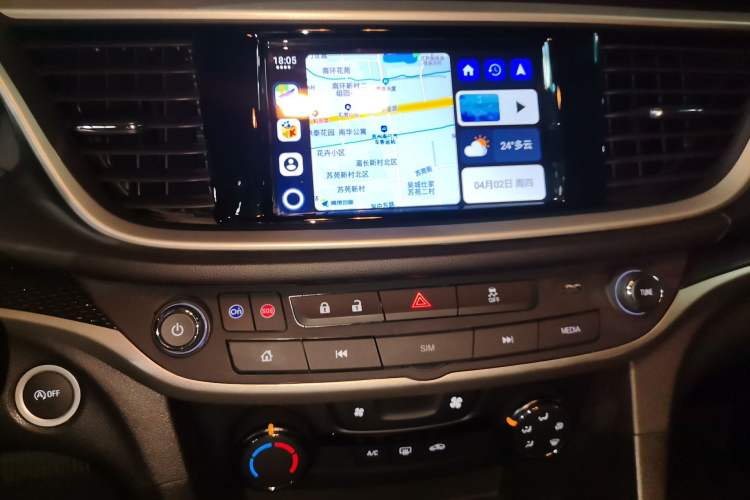 Used Buick GT 2021 Revised Version Flagship 1.5L Automatic Elite Edition Audio And AC Panel