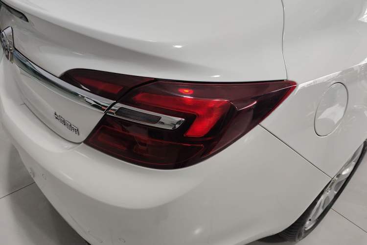 Used Buick Regal 2014 2.0L Elite Fashion Edition