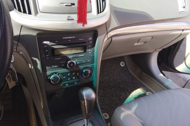 Used Chevrolet Epica 2013 1.8 SE Comfort Edition AT Audio And AC Panel