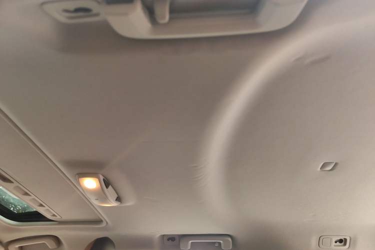 Used Volvo V60 2014 T5 Zhiya Edition
