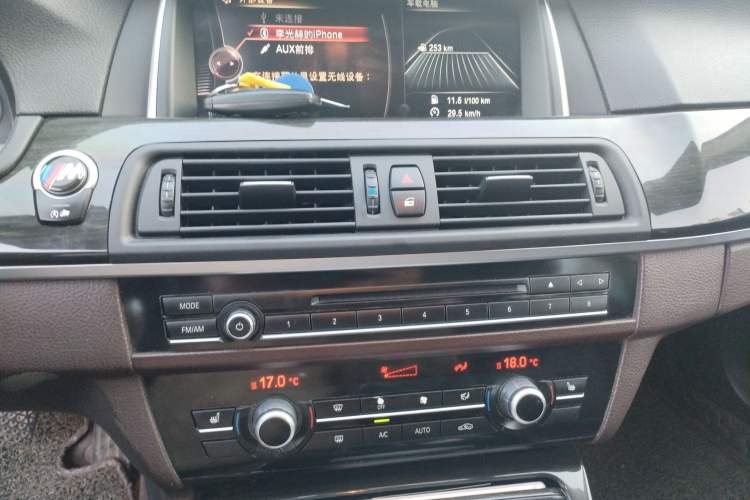 Used BMW 5 Series 2014 525Li Luxury Design Package
