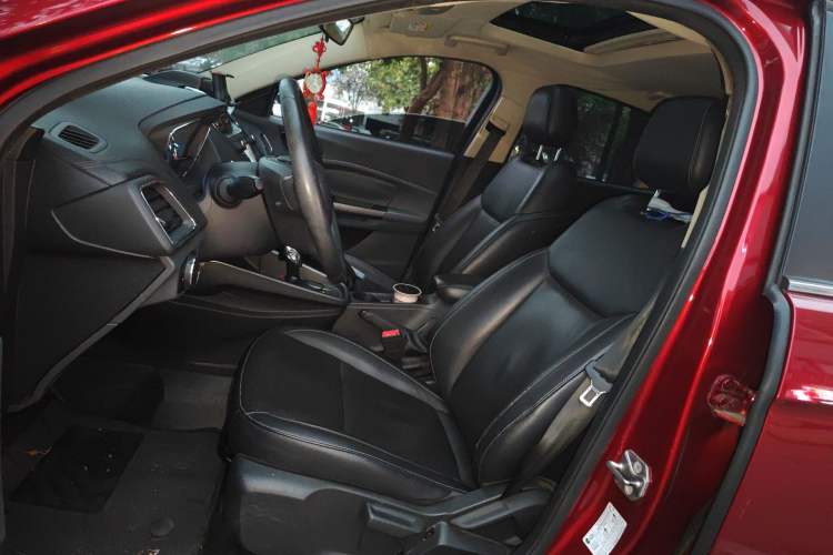 Used Ford Escort 2015 1.5L Automatic Fashion Model
