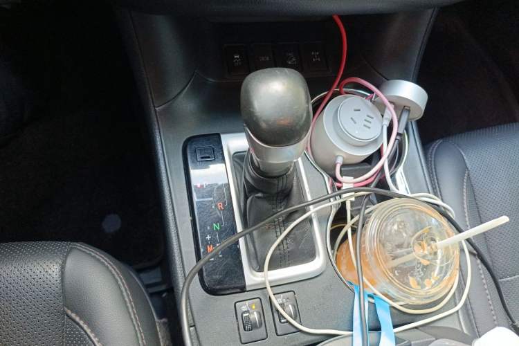 Used Toyota Highlander 2018 2.0T Four-Wheel Drive Luxury Edition 7 Seats China V Emission Standard