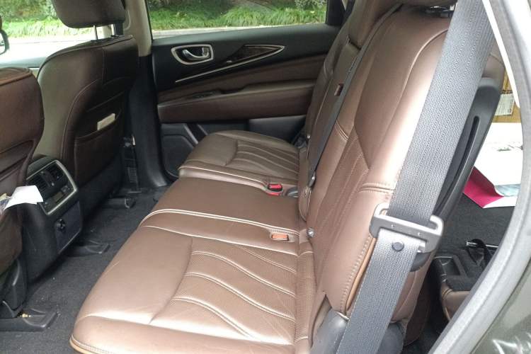 Used Infiniti QX60 2014 2.5 S/C Hybrid Two-Wheel Drive Excellence Edition
