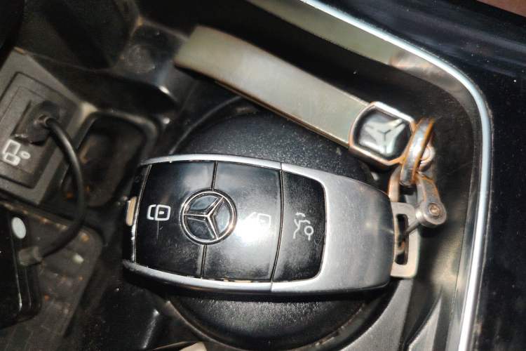 Used Mercedes-Benz E-Class 2017 Facelift E 200 Sport 4MATIC
